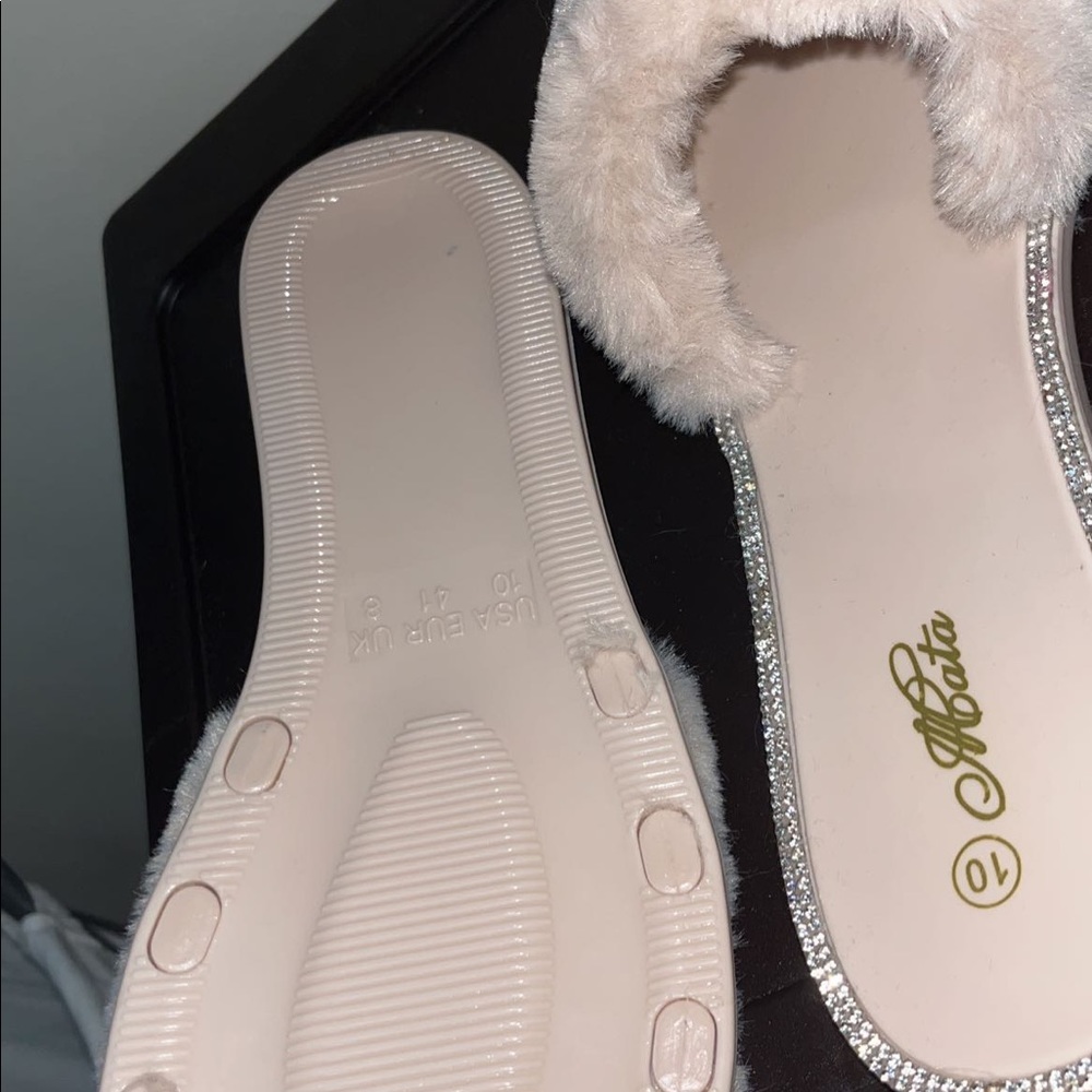 Sandals - Picture 3 of 3